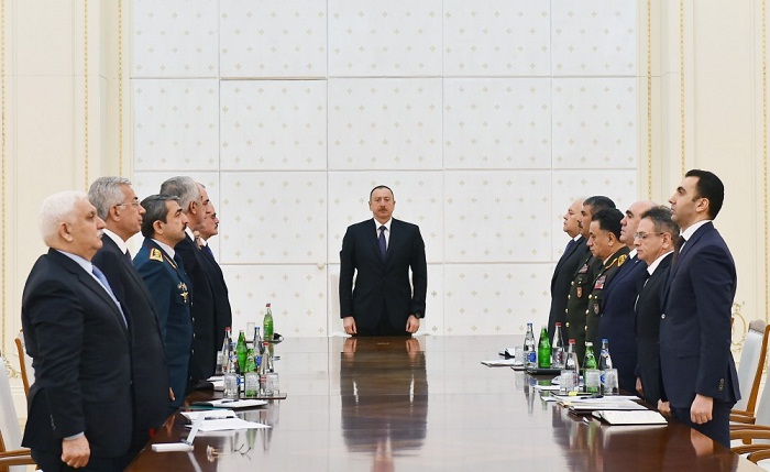 Prezident şəhidlərin xatirəsini yad edib - Bir dəqiqəlik sükut